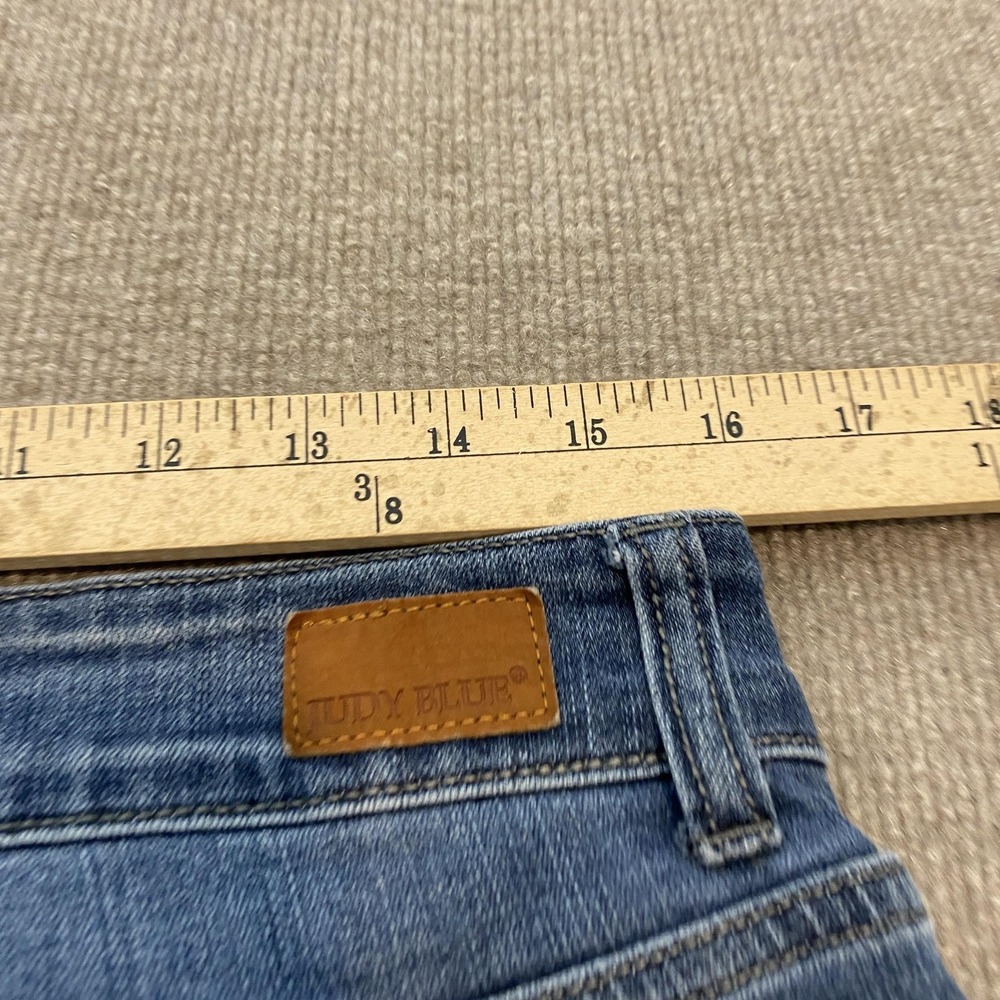 Judy Blue Capri Jeans Womens 14W Dark Wash High Rise Distressed Stretch Denim - Picture 7 of 12